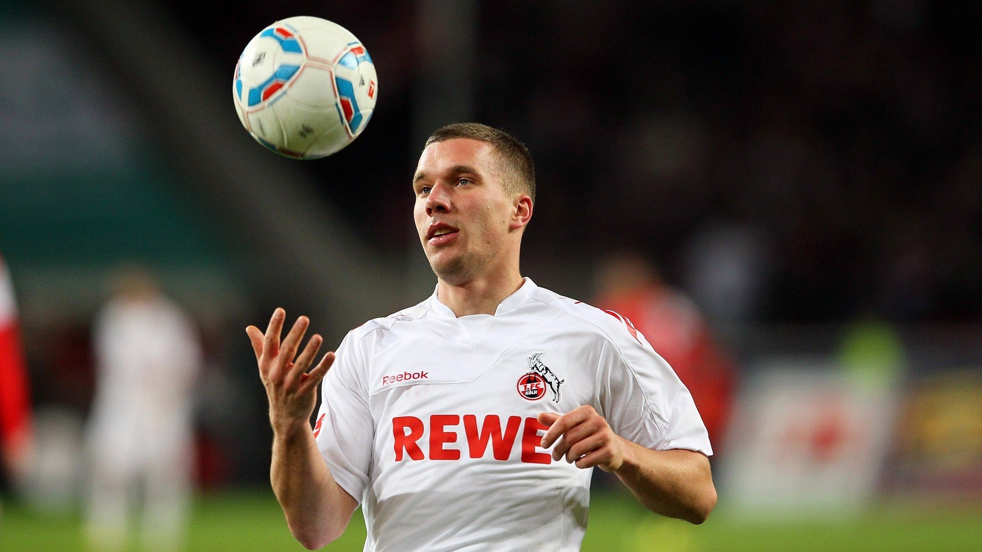 “马科斯·梅特罗的防守技术，帮助阿根廷美洲狮队屡创佳绩”